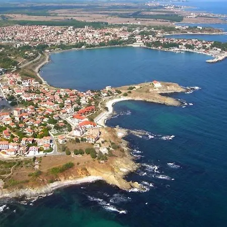 кастро/castro Апартамент Царево