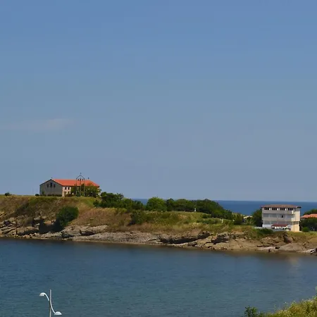 кастро/castro Apartment Tsarevo